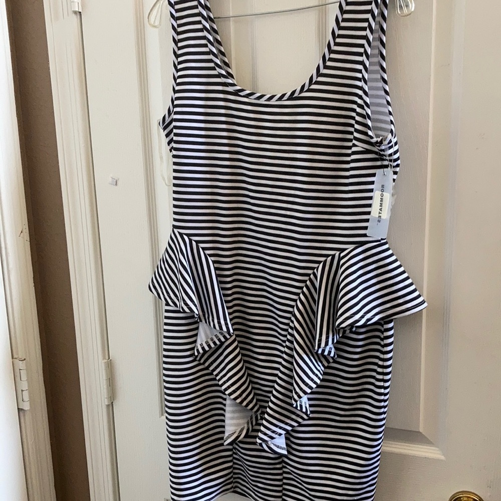 FINAL MARKDOWN NWT roommates ladies dress 1x